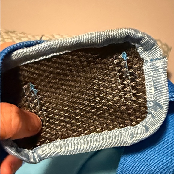 United Colors of Benetton Blue and White Patterned small dog Bag - Picture 12 of 17